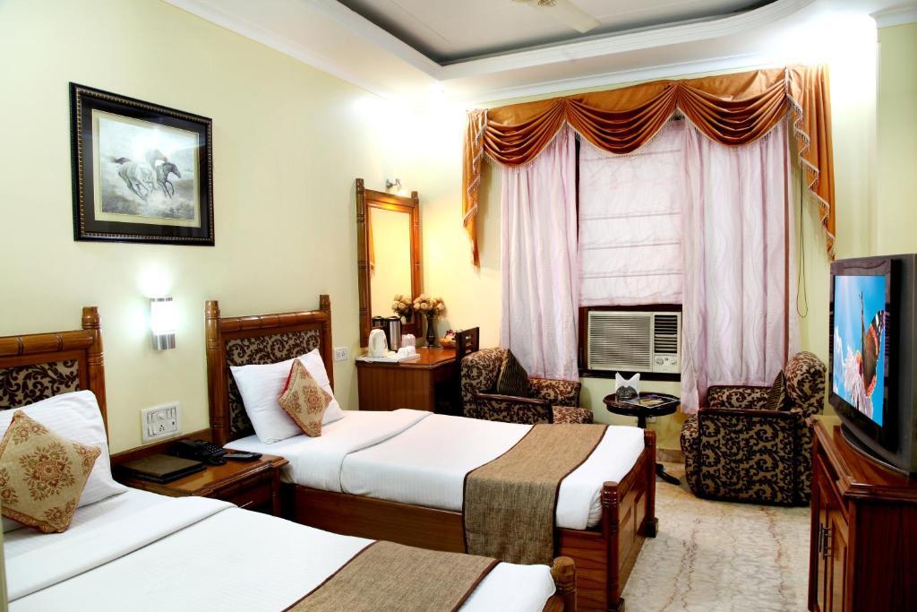 Hotel Tjs Grand Delhi  Rom bilde